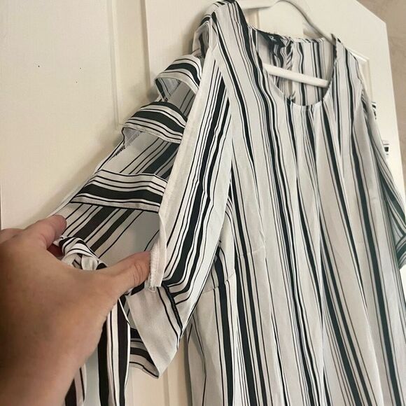 IZ Byer Striped Cold Shoulder Blouse Large - Picture 2 of 13
